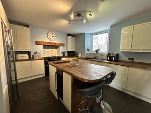 Photo 10- click for photo gallery